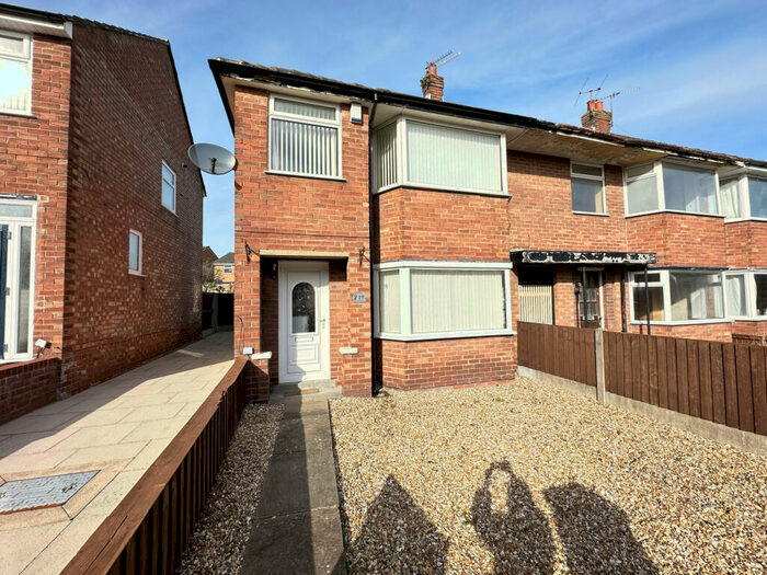3 Bedroom End Of Terrace House To Rent In South View, Kirkham, Preston, Lancashire, PR4
