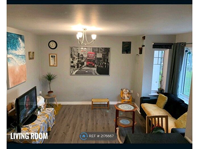 2 Bedroom Flat To Rent In Rathbone Court, Coventry, CV6