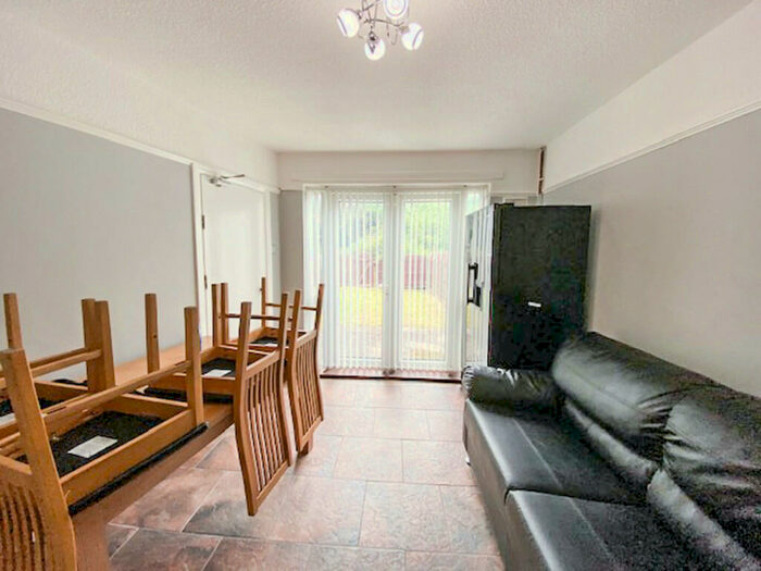 5 Bedroom Terraced House To Rent In Sir Henry Parkes Road, Canley, Coventry, CV4