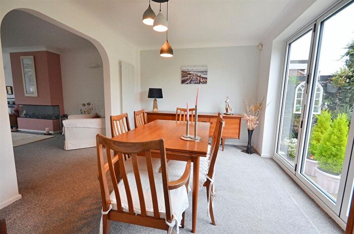 4 Bedroom Detached House For Sale In Sunningdale, Stone, ST15