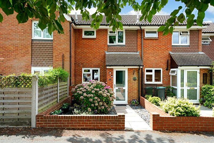 2 Bedroom Terraced House For Sale In Furtherfield, Abbots Langley, WD5