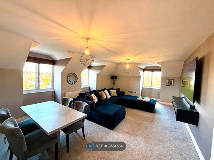 2 Bedroom Flat To Rent In St. Francis House, Stevenage, SG1