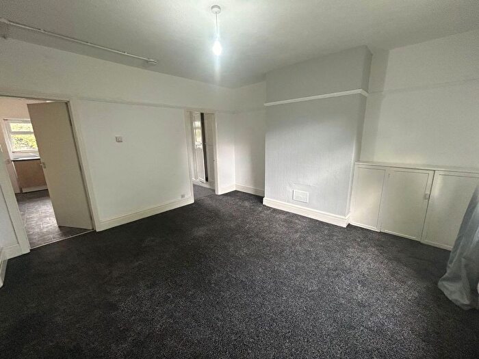 1 Bedroom Flat To Rent In Chamberlain Road, Hull, HU8