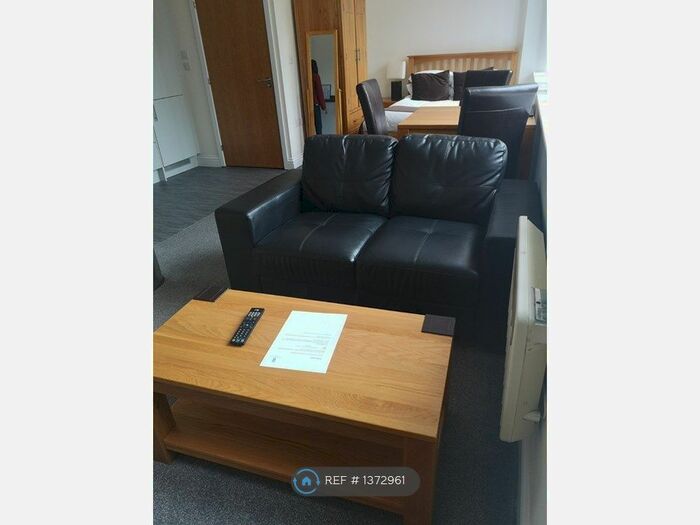 Studio To Rent In Guild House, Swindon, SN1