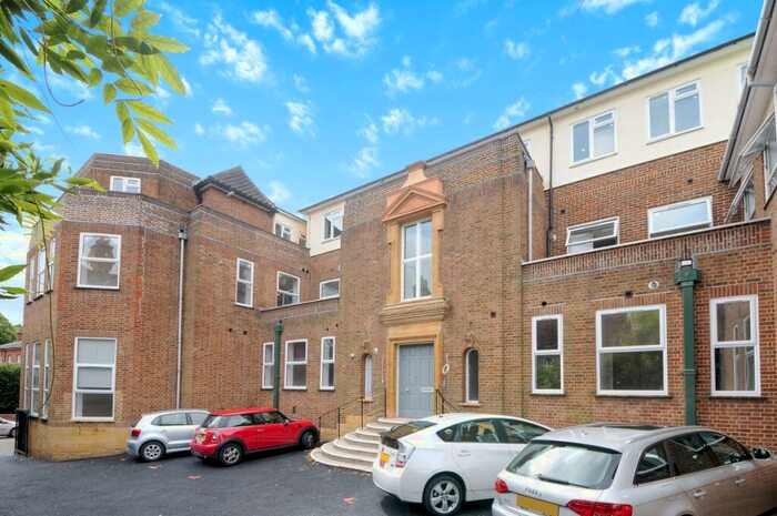 2 Bedroom Apartment To Rent In Bury Fields Guildford, GU2