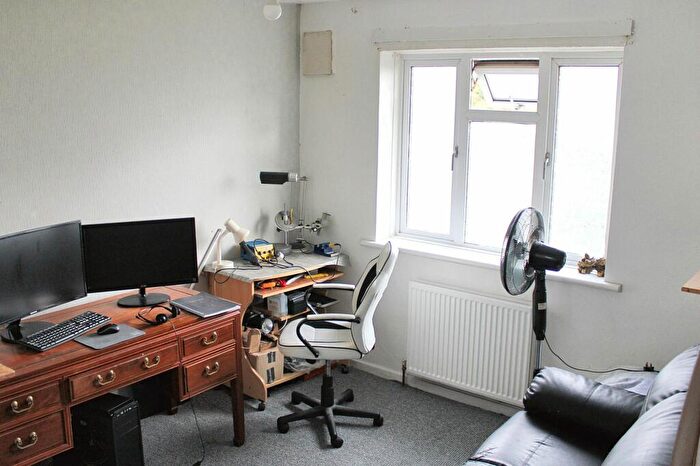 2 Bedroom Semi-Detached House For Sale In Paraker Way, Hythe, CT21