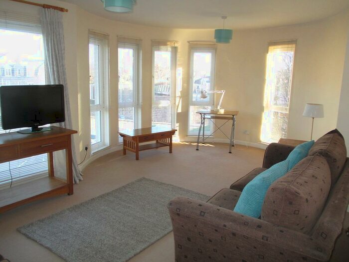 2 Bedroom Flat To Rent In Gray Street, Top Floor, AB10