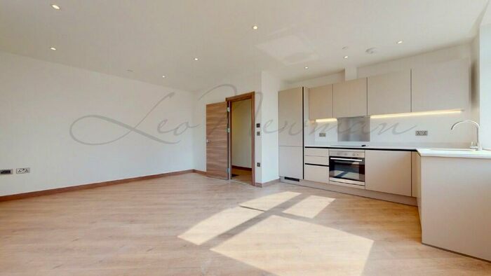 2 Bedroom Flat To Rent In Widmore Road, Bromley, London, BR1