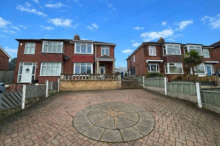 3 Bedroom Semi Detached House For Sale In Holywell Lane, Castleford, WF10