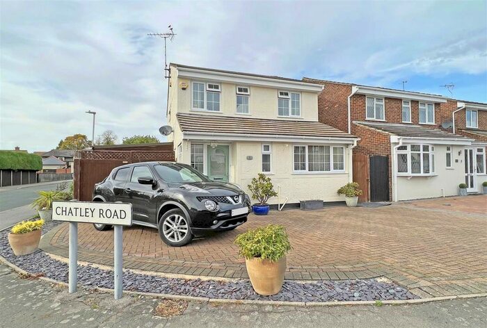 3 Bedroom Detached House For Sale In Chatley Road, Great Leighs, Chelmsford, CM3