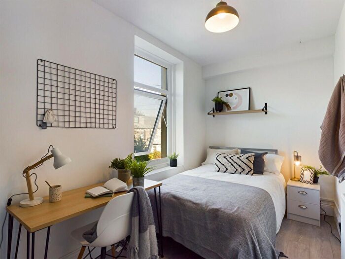 10 Bedroom Flat To Rent In Upper Allen Street, Sheffield, S3