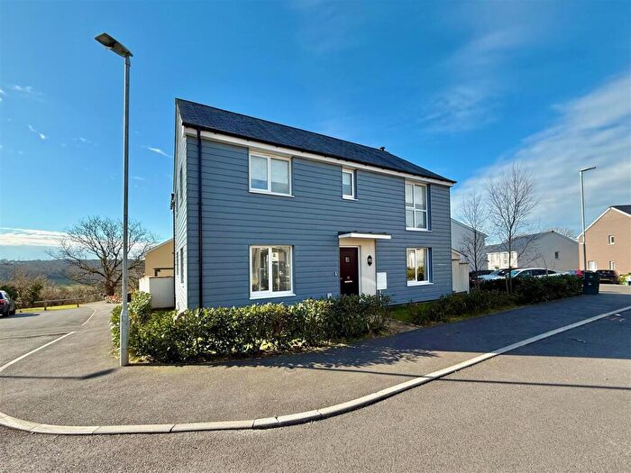 4 Bedroom Detached House For Sale In Tamerton Foliot, Plymouth, PL5