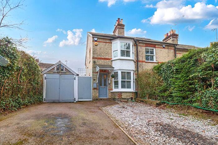 3 Bedroom End Of Terrace House For Sale In Chantry Lane, Hatfield, AL10