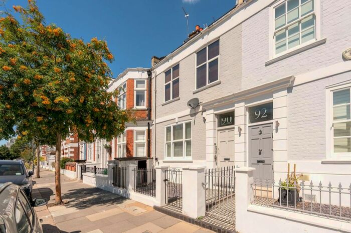 1 Bedroom Flat To Rent In Sedlescombe Road, West Brompton, London, SW6