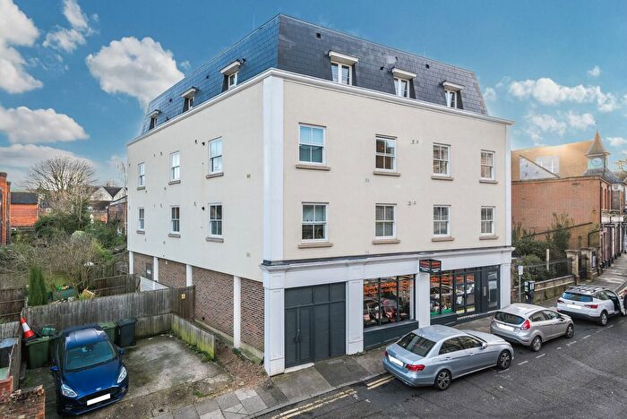 1 Bedroom Flat To Rent In Ward Street, Guildford, Surrey, GU1