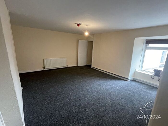 2 Bedroom Flat To Rent In Lammas St, Carmarthen, Carmarthenshire, SA31