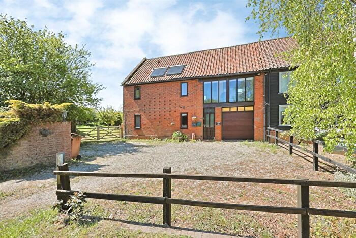 4 Bedroom Detached House For Sale In Beetley, Dereham, NR20