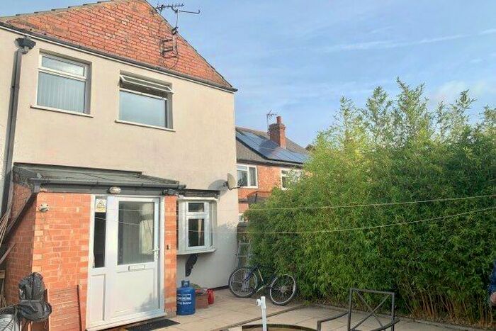2 Bedroom Semi-Detached House To Rent In Nottingham Road, Nottingham, NG9
