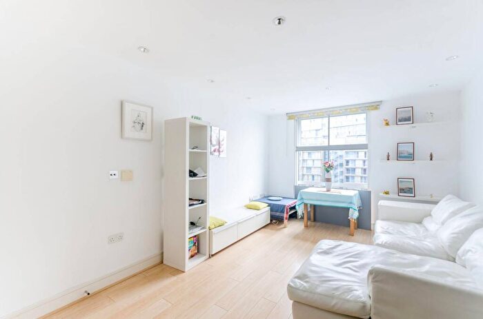 1 Bedroom Flat To Rent In Chelsea Bridge Wharf, Battersea Park, London, SW11