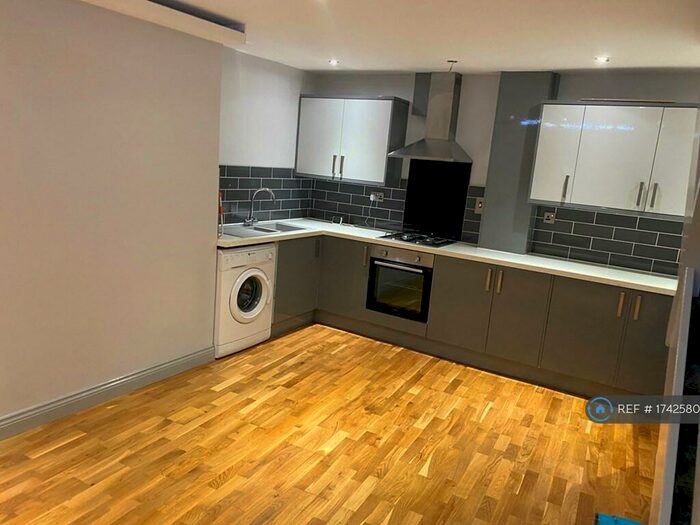 2 Bedroom Terraced House To Rent In Colne Street, Paddock, Huddersfield, HD1