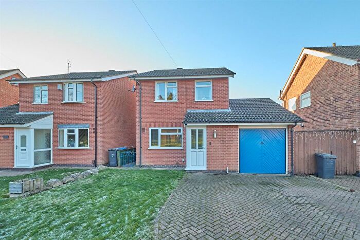 3 Bedroom Detached House For Sale In Bute Close, Hinckley, LE10