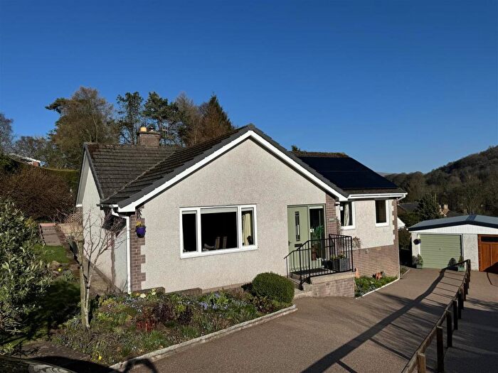 3 Bedroom Detached Bungalow For Sale In Brackenrigg, Armathwaite, CA4