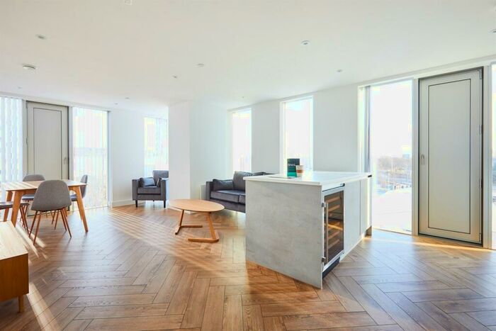 2 Bedroom Apartment To Rent In Victoria Residence, M15