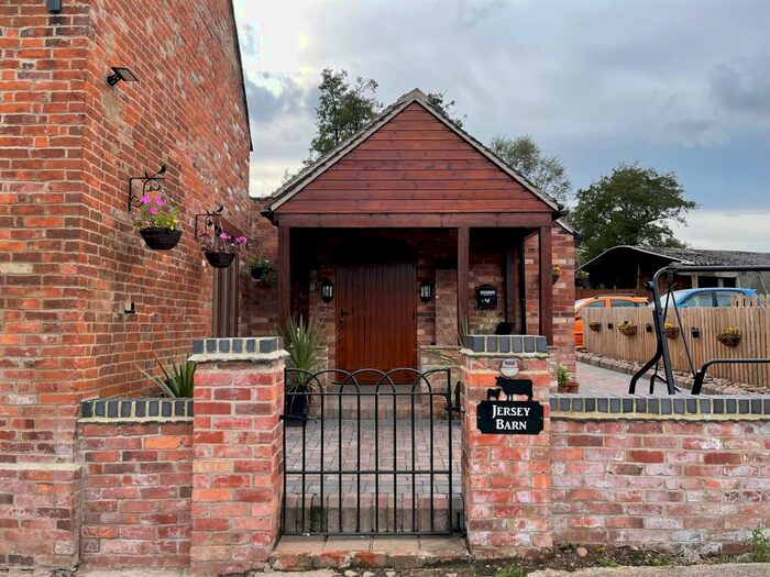 3 Bedroom Barn Conversion For Sale In Mill Farm, Stramshall, Uttoxeter, ST14