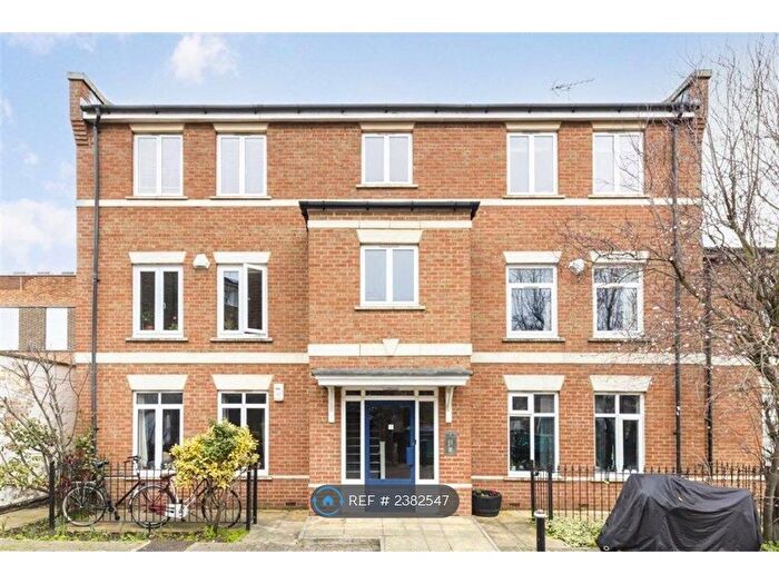 2 Bedroom Flat To Rent In Latvia Court, London, SE17