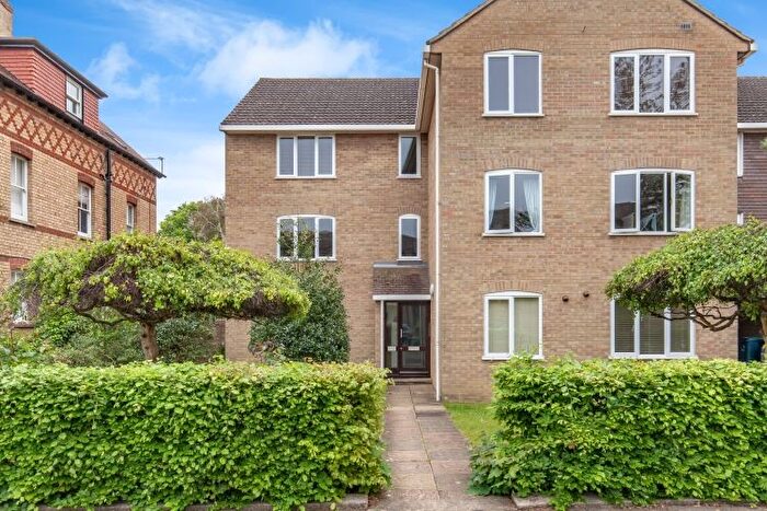 2 Bedroom Flat To Rent In Hernes Road, Oxford, OX2