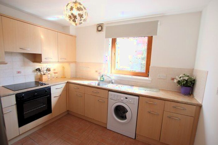 2 Bedroom Flat To Rent In Flat Elm Street, Dundee, DD2