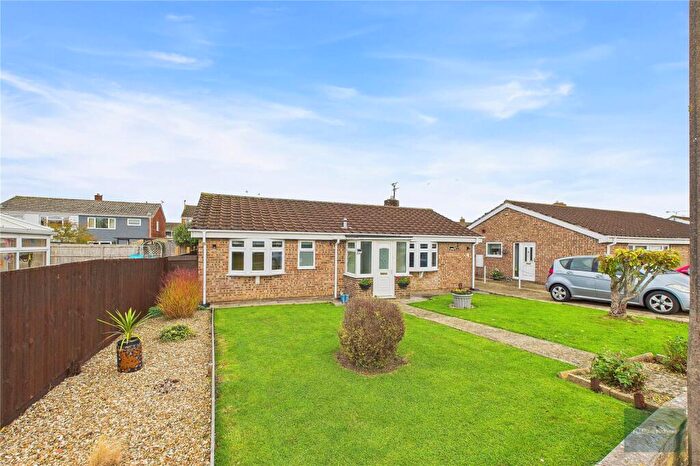 3 Bedroom Bungalow For Sale In Arden Close, Melksham, SN12
