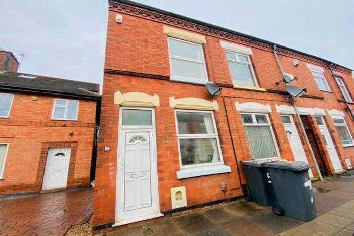 2 Bedroom End Of Terrace House To Rent In Westbury Road, Leicester, LE2