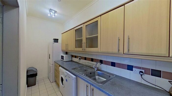 1 Bedroom Flat To Rent In Watson Crescent, Edinburgh, EH11