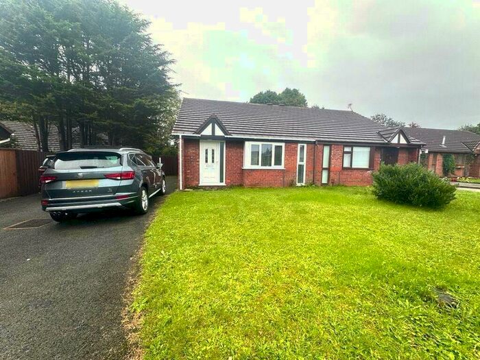 2 Bedroom Bungalow To Rent In Chigwell Close, Liverpool, Merseyside, L12