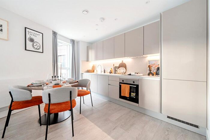 2 Bedroom Apartment To Rent In Palmer Street, Reading, RG1