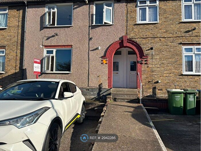 3 Bedroom Terraced House To Rent In Whitehill Road, Crayford, Dartford, DA1