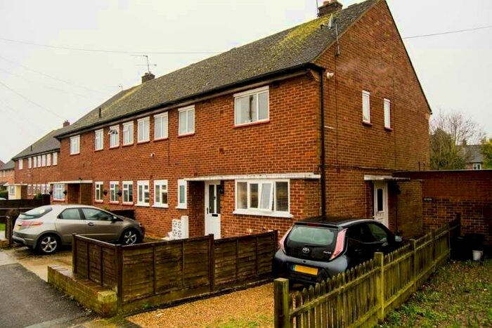 2 Bedroom Maisonette Flat To Rent In St Peters Road Uxbridge, UB8
