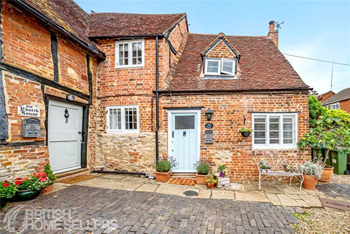 1 Bedroom Cottage For Sale In Aylesbury Road, Bierton, Aylesbury, Buckinghamshire, HP22