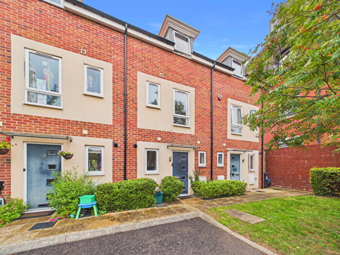 4 Bedroom Terraced House For Sale In Granby Mews, Bedminster, BS3