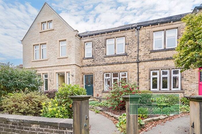 4 Bedroom Terraced House For Sale In Elmfield Road, Huddersfield, HD2