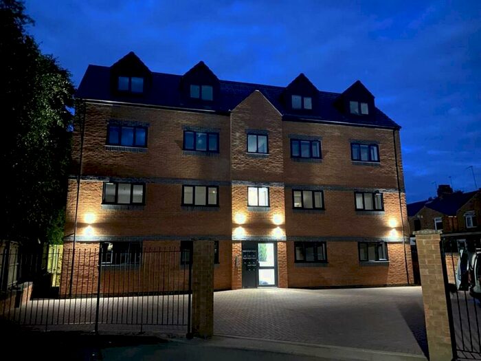 1 Bedroom Flat To Rent In Queens Park Parade, Kingsthorpe, Northampton, NN2