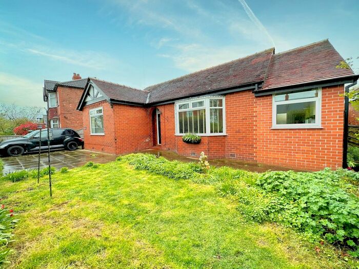 3 Bedroom Detached Bungalow For Sale In School Lane, Rixton, Warrington, WA3