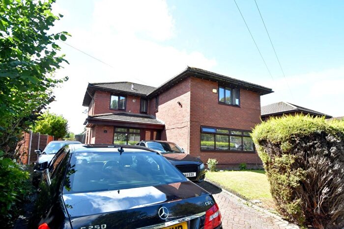 4 Bedroom Detached House For Sale In Pole Lane, Hollins, Bury, BL9