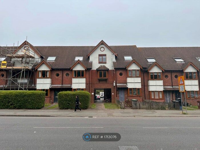 2 Bedroom Flat To Rent In Stephenson Way, Corby, NN17