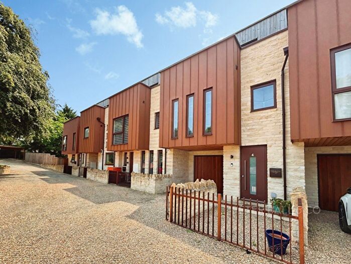 4 Bedroom Terraced House For Sale In London Road, Charlton Kings, Cheltenham, GL52