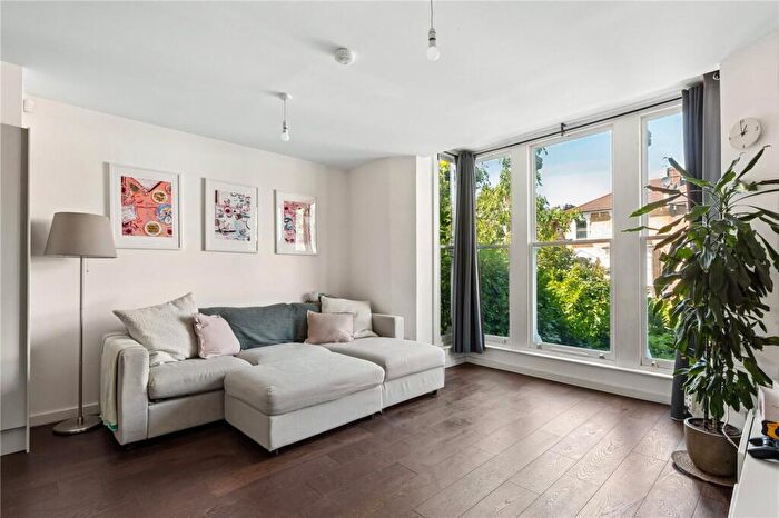 2 Bedroom Apartment To Rent In Evering Road, London, E5
