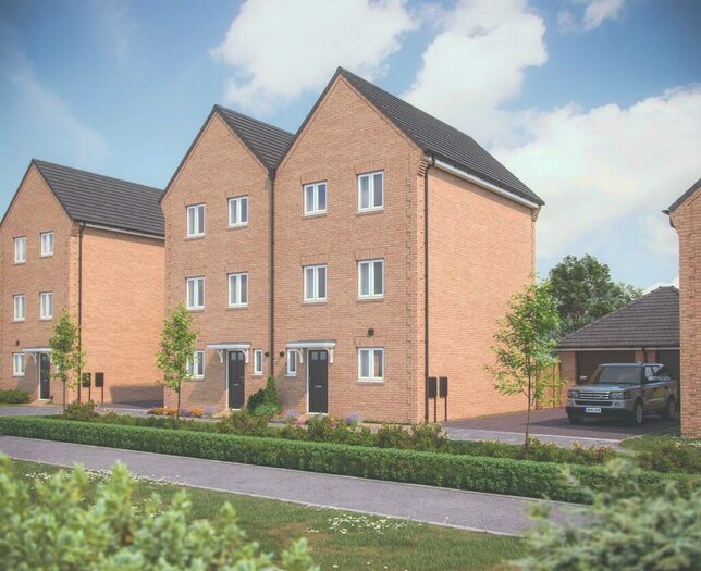 4 Bedroom Semi-Detached House To Rent In Irthlingborough Road, Wellingborough, Northamptonshire, NN8