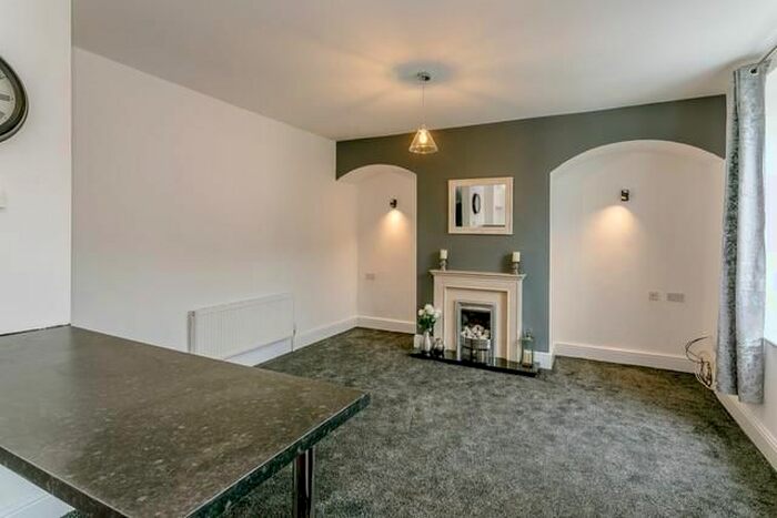3 Bedroom Terraced House To Rent In Leadenhall Street, King Cross, Halifax, HX1