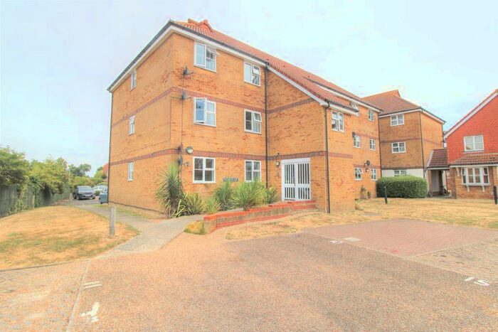 2 Bedroom Apartment To Rent In Southampton Close, Eastbourne, BN23